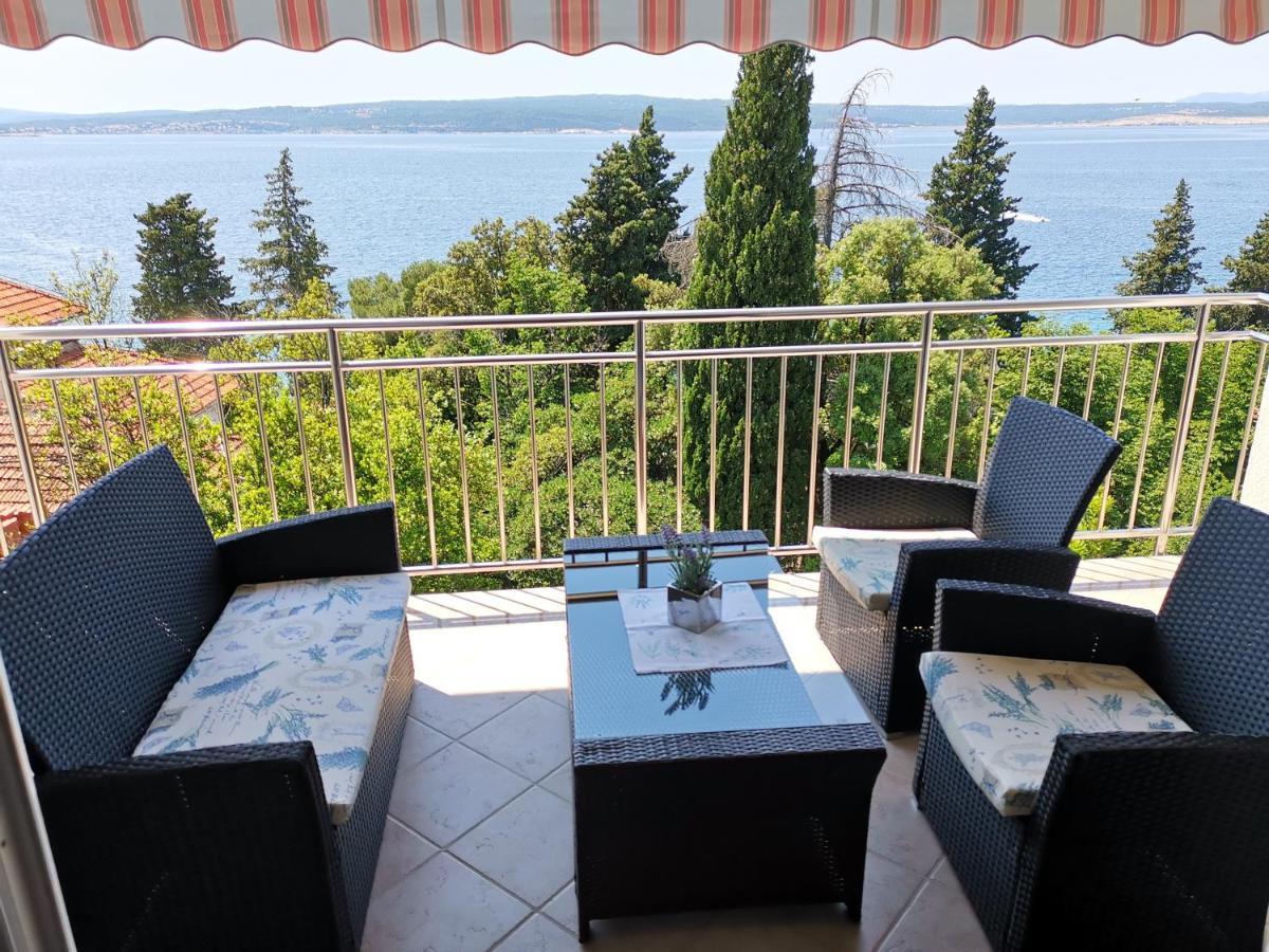 Villa Sara Lux Crikvenica Exteriör bild