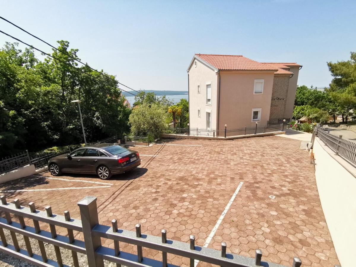 Villa Sara Lux Crikvenica Exteriör bild