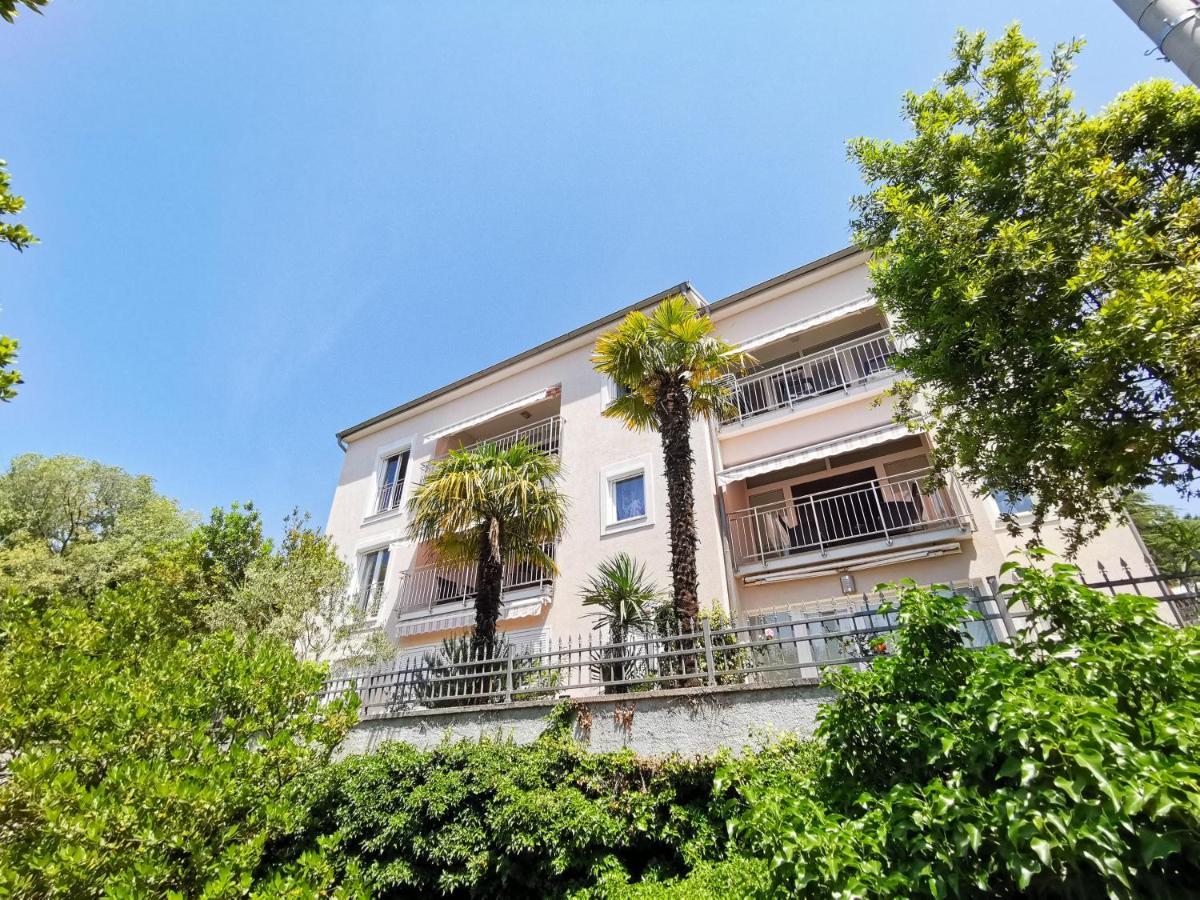 Villa Sara Lux Crikvenica Exteriör bild
